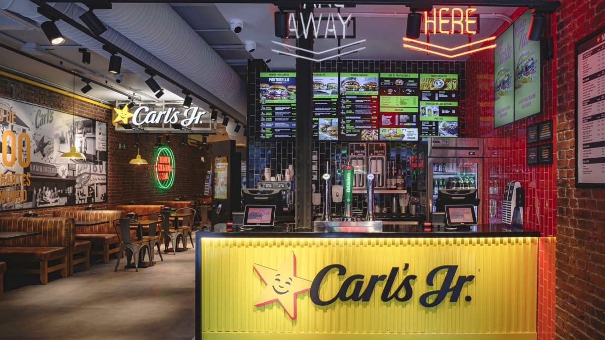 CARL’S JR. ABRIRÁ 10 RESTAURANTES EN BARCELONA